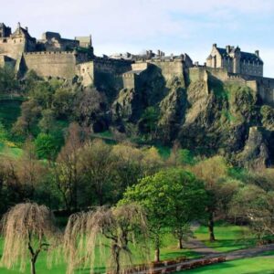 AGA TRAVEL IS PART OF THE BAREFOOTPLUS England and Scotland by Rail - 11 Days