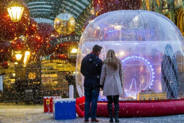 AGA TRAVEL IS PART OF THE BAREFOOTPLUS Christmas Day: London