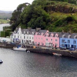 AGA TRAVEL IS PART OF THE BAREFOOTPLUS Explore the Highland - 5 Days
