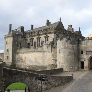 AGA TRAVEL IS PART OF THE BAREFOOTPLUS English and Scottish Experience - 12 Days