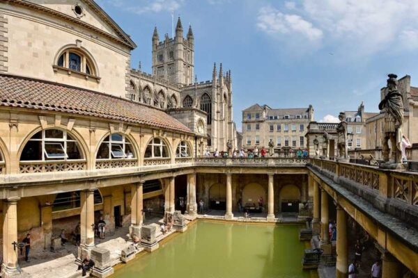 AGA TRAVEL IS PART OF THE BAREFOOTPLUS Heart of England by Rail - 5 Days
