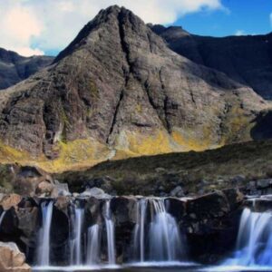 AGA TRAVEL IS PART OF THE BAREFOOTPLUS Scotland’s Skye and the Highlands - 7 Days