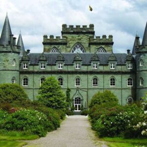 AGA TRAVEL IS PART OF THE BAREFOOTPLUS Scotland’s Castles and Manors - 7 Days