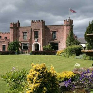 AGA TRAVEL IS PART OF THE BAREFOOTPLUS England’s Castles and Manors - 7 Days