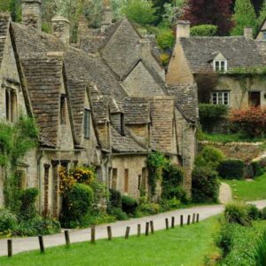 AGA TRAVEL IS PART OF THE BAREFOOTPLUS Boxing Day: Warwick Castle, Stratford upon Avon & Oxford with Lunch